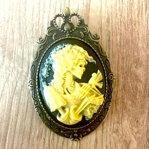 Black and Yellow Skeleton Lady Cameo Victorian Style Brooch, NWT